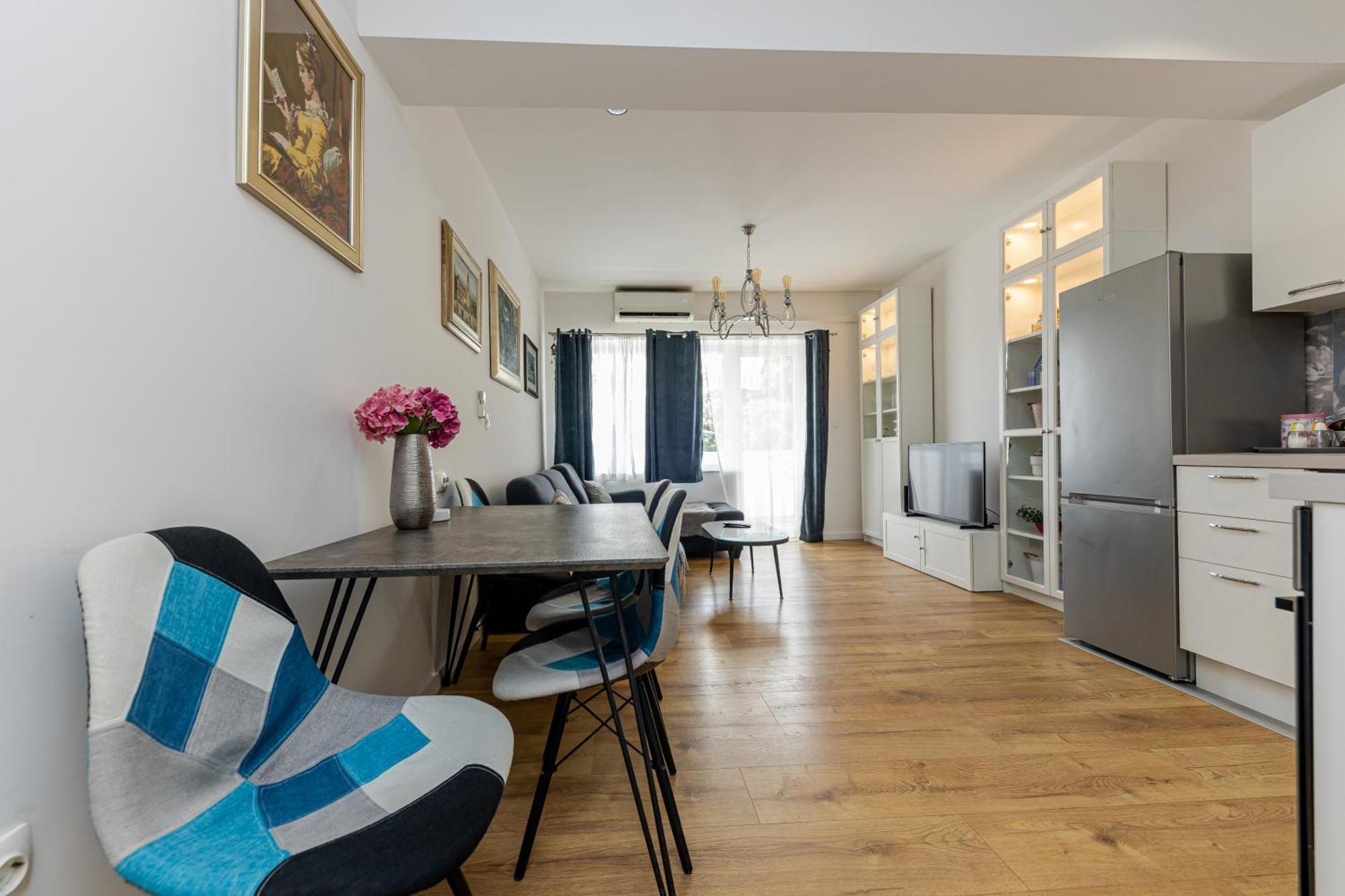 House Niko M With 6 Apartments スプリト エクステリア 写真
