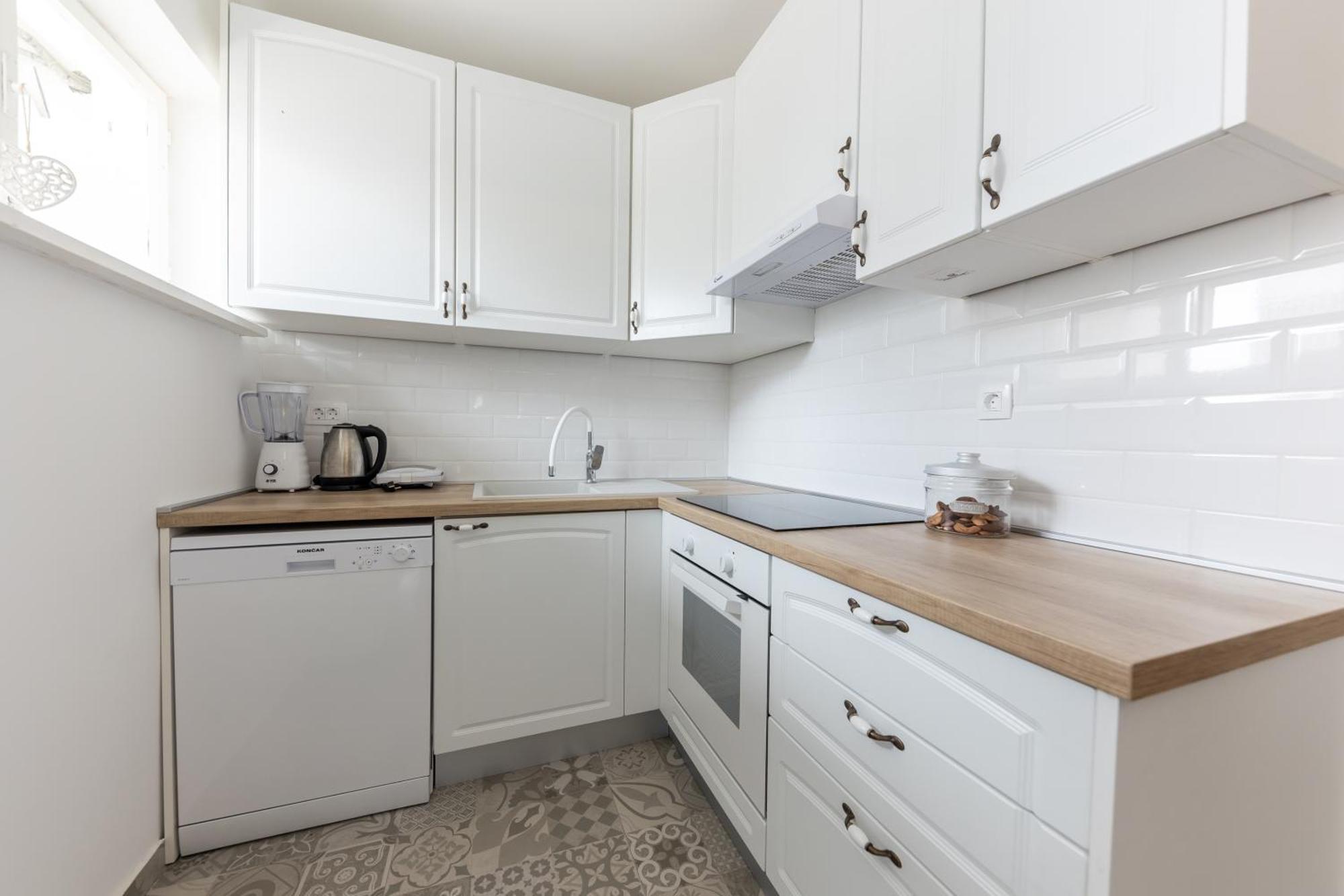 House Niko M With 6 Apartments スプリト エクステリア 写真