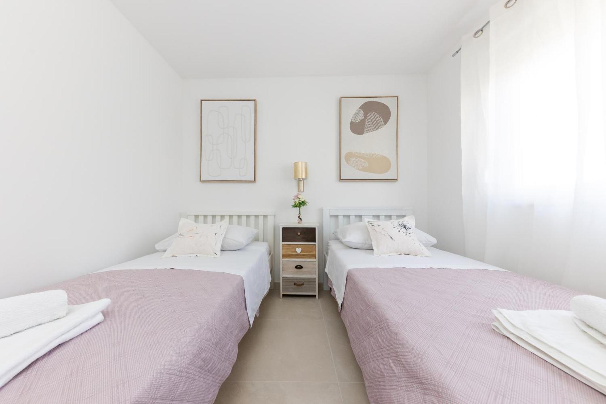 House Niko M With 6 Apartments スプリト エクステリア 写真