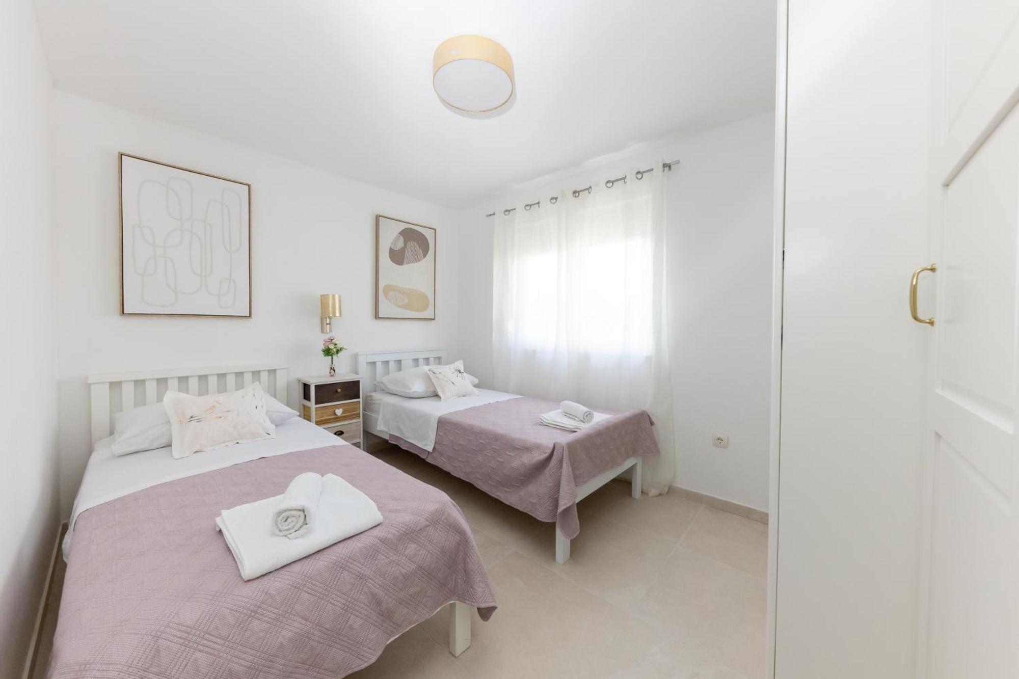 House Niko M With 6 Apartments スプリト エクステリア 写真