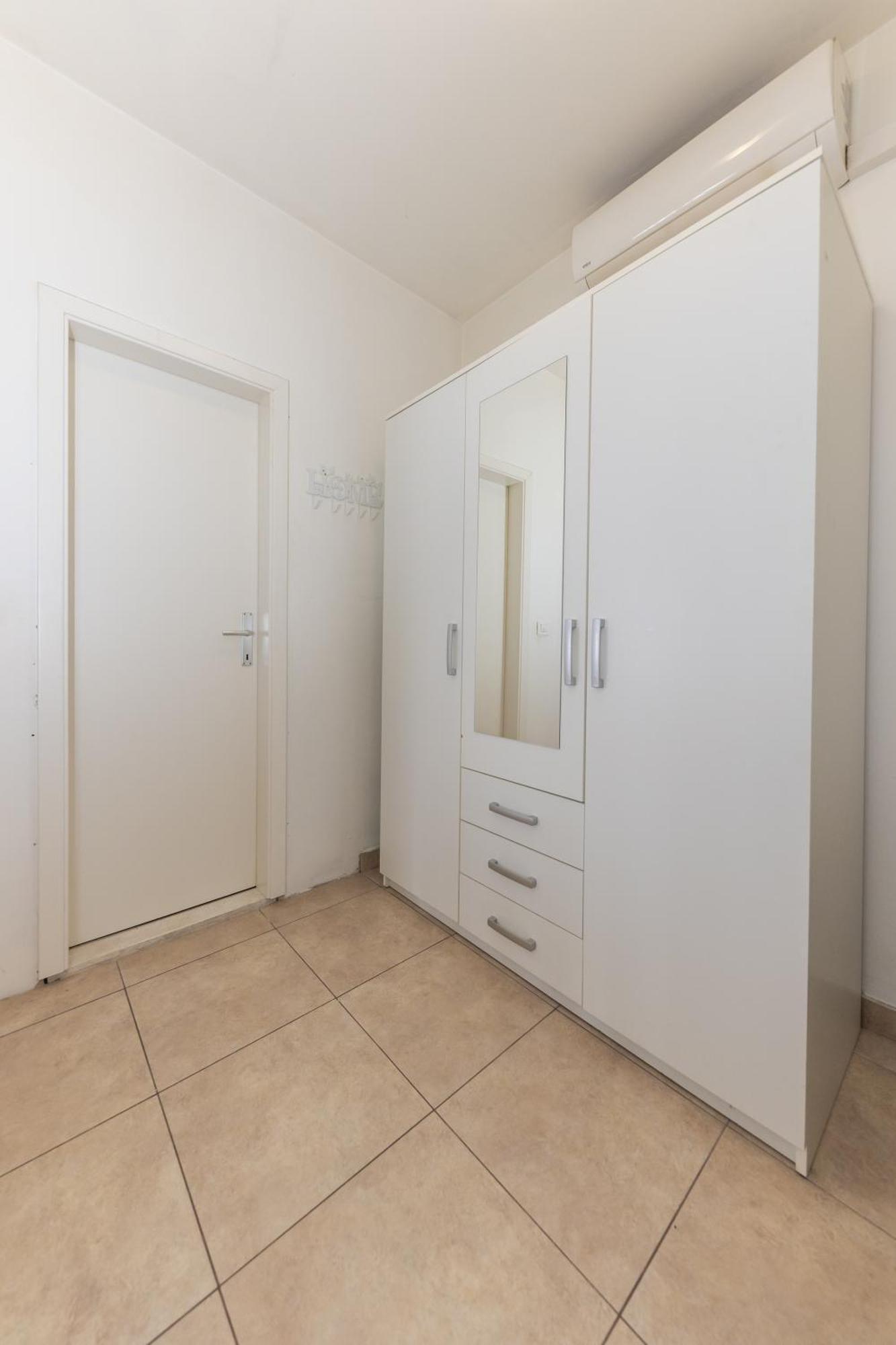House Niko M With 6 Apartments スプリト エクステリア 写真