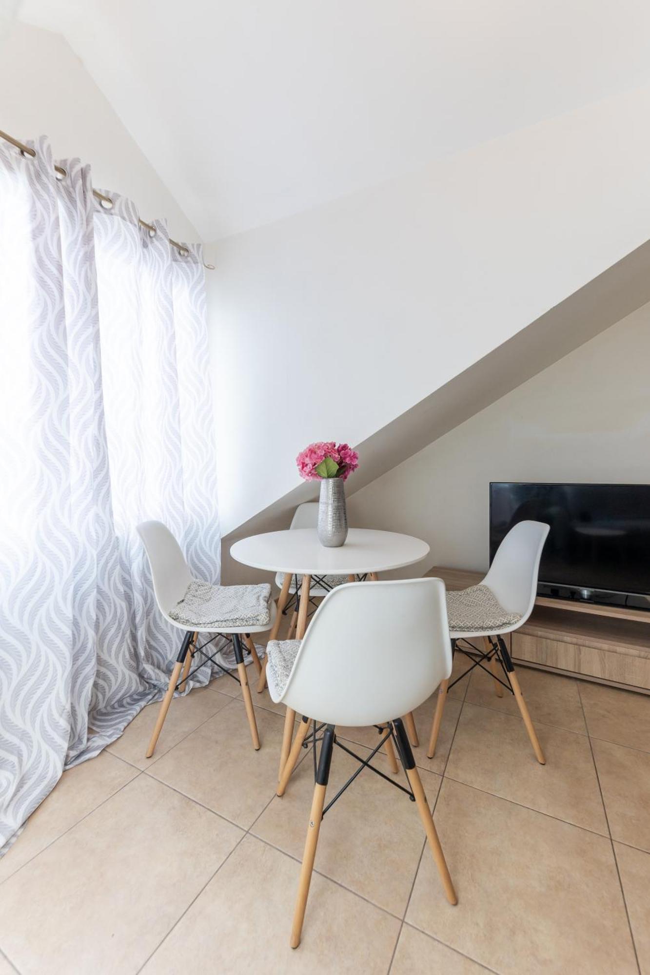 House Niko M With 6 Apartments スプリト エクステリア 写真